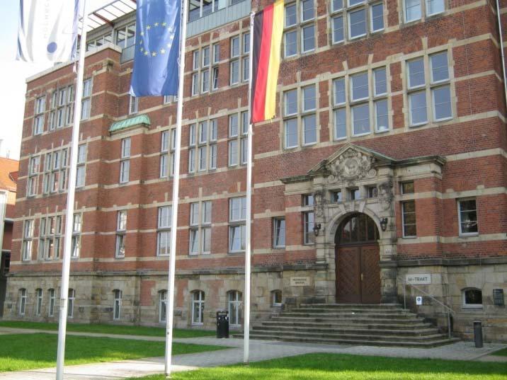 Hochschule Bremen vorgetragen von Birk Siegmund Erhebungsumfang Interview: 104 Online Umfrage: 380 Summe: 484 Beide Umfrageverfahren wurden vom 13.