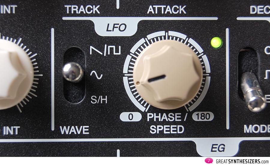 Der Speed-Regler dient bei LFO-Sync als Phase-Regler. In Position 0 haben beide LFOs denselben Schwingungsverlauf. Doch lässt sich dies stufenlos (!