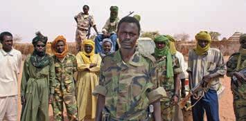 II. Strukturen und Lebenswelten Thilo Thielke Der Rebellenführer Minni Minnawi 2006 mit seinen Truppen in Darfur.