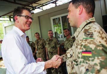 Deutschlands Sonderbeziehungen Verstärkte deutsche Krisendiplomatie Zu einer weiteren Säule der Beziehungen zwischen der Bundesrepublik und dem Sudan entwickelte sich in den 1980er Jahren das