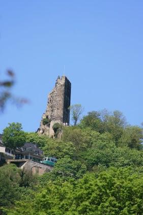 Die Stadtverwaltung Königswinter sucht Menschen, die sich für unsere Stadt einsetzen und ihren beruflichen Lebensweg bei uns