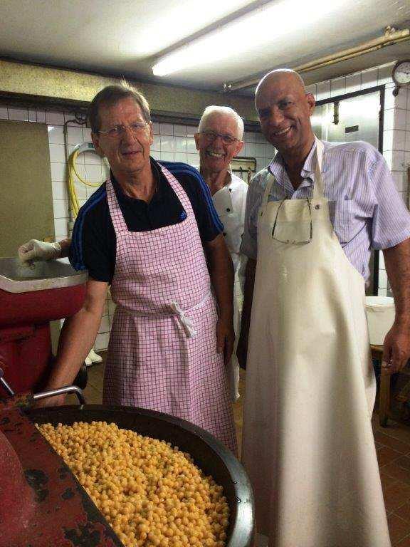 Wüstenwind im Schuertal Jubiläum 60 Jahre Evangelische Gemeinde Seelbach Nach einer stürmischen Nacht reen am frühen Morgen unseres 60.