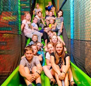 103 Wetterunabhängiger Spaß für Klein & Groß Das Fun Center Husum, Ostenfelder Straße 64, bietet das ganze Jahr Spaß und Abenteuer für die ganze Familie.