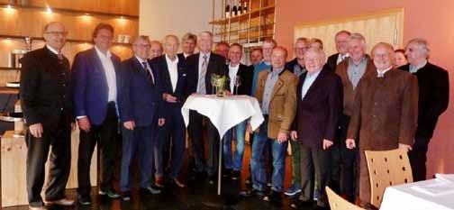 16 Turn- und Sportverein Vilsbiburg Jahresheft 2017 / 18 Gerhard Nord feierte seinen 95. Geburtstag Vilsbiburgs Ehrenbüger konnte zahlreiche Glückwünsche entgegennehmen.