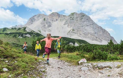 Inhalt Alter der Kinder Seite Bergferien für die ganze Familie 2 Amberger Hütte ab 8 Jahren 4 Bochumer Hütte/Kelchalm ab 6 Jahren 5 Gufferthütte ab 6 Jahren 6 Heinrich Hueter Hütte ab 6 Jahren 7