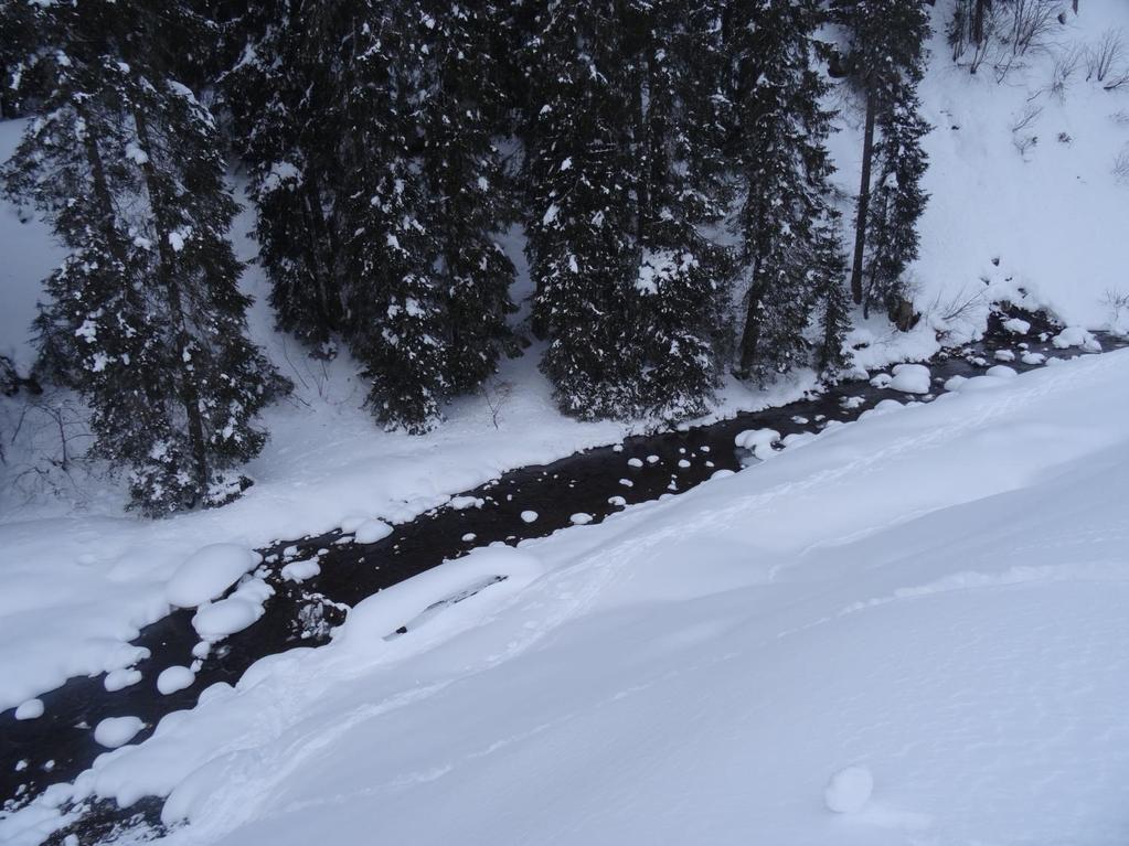 Der winterliche Krumbach am 060215 nach der ARA