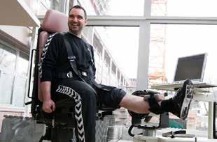 Physiotherapie: wieder in Bewegung kommen Wussten Sie schon...? Beim Hinaufsteigen einer Treppe muss das Knie etwa das Fünffache des Körpergewichtes abpuffern.