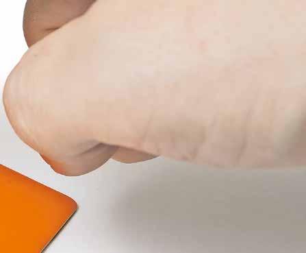 Techniken wie das kontaktlose Bezahlen mittels Near Field Communication (NFC) machen das schnell und einfach möglich: Einfach die EC-Karte oder das Smartphone an das Terminal halten, schon werden