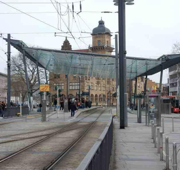 Hauptbahnhofes mit sechs Stellplätzen vorgesehen Ergänzung durch zusätzliche Mobilitätsangebote wird empfohlen Wirkung:
