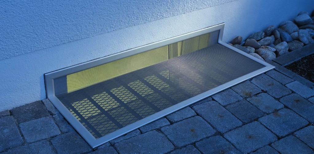 Lichtschachtabdeckungen endlich eine saubere Lösung Damit nur Licht und Luft in Ihren Kellerschacht kommen Sie kennen das: Die Lichtschächte der Kellerfenster sind schneller mit Laub, Spinnweben und