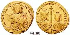 v. jeweils mit Krone und Kreuzglobus, dazwischen Stufenkreuz, Officina "S". Gold. Sear 1156.