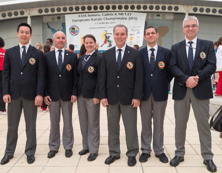 Links WKF EKF http://www.wkf.net/structure-judges-referees.php http://www.europeankaratefederation.net/images/downloads/ekf_referees-2014-08-28.pdf http://www.europeankaratefederation.net/images/downloads/ekf-rc-info-23-march-2015.