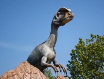 550 104 Dilophosaurus