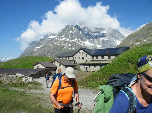 Grand Col Ferret (2537m), dort verließen wir Italien und kamen in die Schweiz.