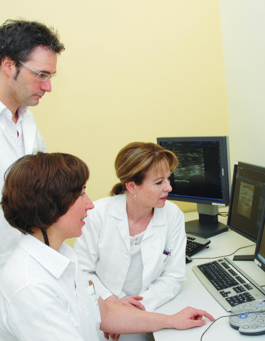 Radiologie - Diagnostik Die radiologische Diagnostik der Brust umfasst neben der Mammographie auch den Ultraschall und die Kernspintomographie (MRT).