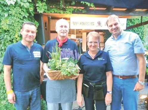 Seit einigen Jahren besuchen sich offizielle Delegationen aus der Gemeinde Cremlingen und der Gemeinde Kolaczkowo anlässlich der deutsch-polnischen Jugendfeuerwehrzeltlager in Hemkenrode und Slesin.