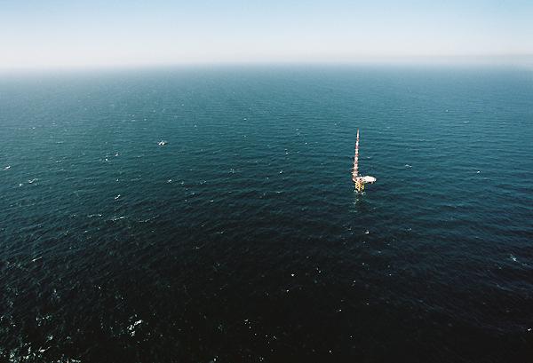 Rückblick 2001: Start des BMU-Projekts FINO Ziel: Bau mehrerer Forschungsplattformen in Nord- und Ostsee in der Nähe zukünftiger Windparks GL: Koordination