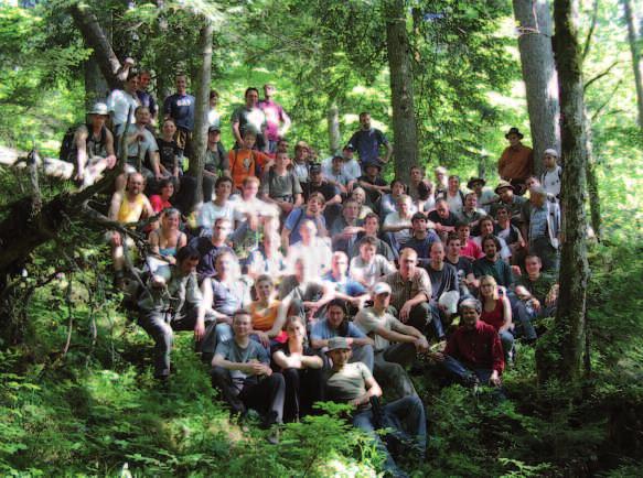 Schutzwaldmanagement in der Ausbildung Schutzwald als Studieninhalt der Fachhochschule Weihenstephan Robert Vogl Erhaltung, Sanierung und Management der Schutzwälder sind ein fester Bestandteil der