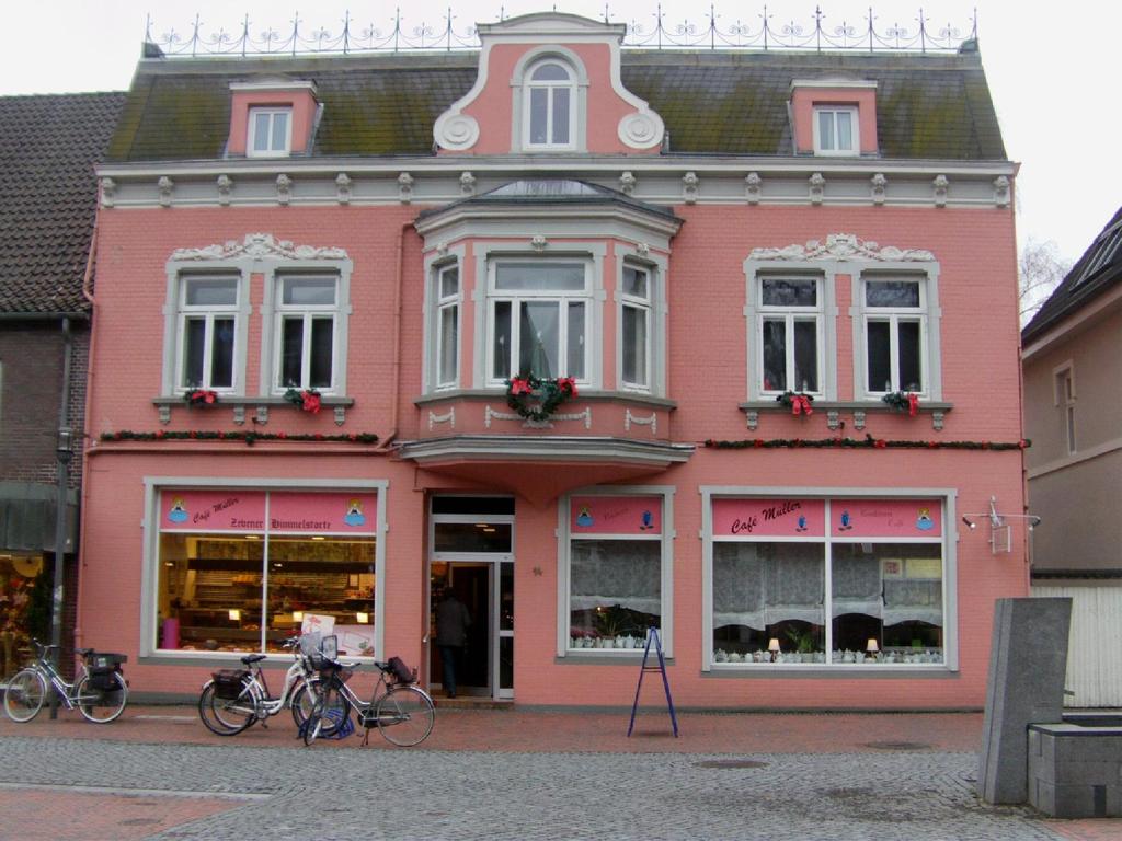 Das Café Müller Aus dem Jahre 1847 ist das Dokument, das die Eheschließung des 1821 in Hamburg geb. Heinrich-Friedrich- Theodor Müller mit der Witwe Ehlers beurkundet.