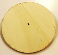 5 mm vom Rand des Kreises entfernt markieren, Halbkugel (Sonne) mit gelbem Faserstift einfärben, an einem Punkt der Erdumlaufbahn Kreisscheibe durchbohren ( = 4 mm), kleine Holzkugel ( = 0 mm, Mond)
