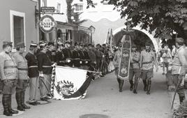 Moorbades Bad Wimsbach-Neyharting teil. Die Linzer Zweier haben sich der Traditionspflege um die OÖ Jungschützen, den ehemaligen k. u. k. freiwilligen OÖ Schützen, angenommen.