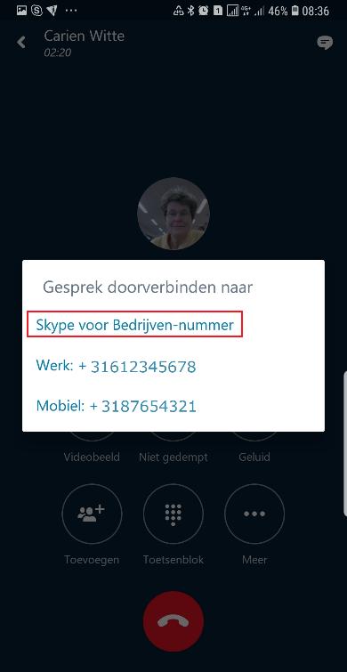 Vorzugsweise wählst du die Option: Skype for Business-Nummer.. Der eingehende Anruf wird gehalten.
