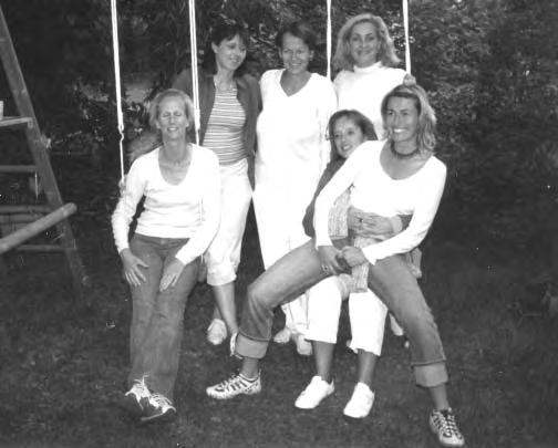 Medenrunde 2005 len die Damen 2, darunter auch Katrin Molinari und Jill Round, das im letzten Jahr verpasste Saisonziel wieder aufnehmen.