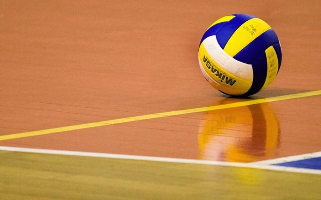 Turnierregeln Volleyball Ziel des Spiels ist für jedes Team, den Ball regelgerecht über das Netz auf den Boden der gegnerischen Spielfeldhälfte zu bringen und zu verhindern, dass er in der eigenen