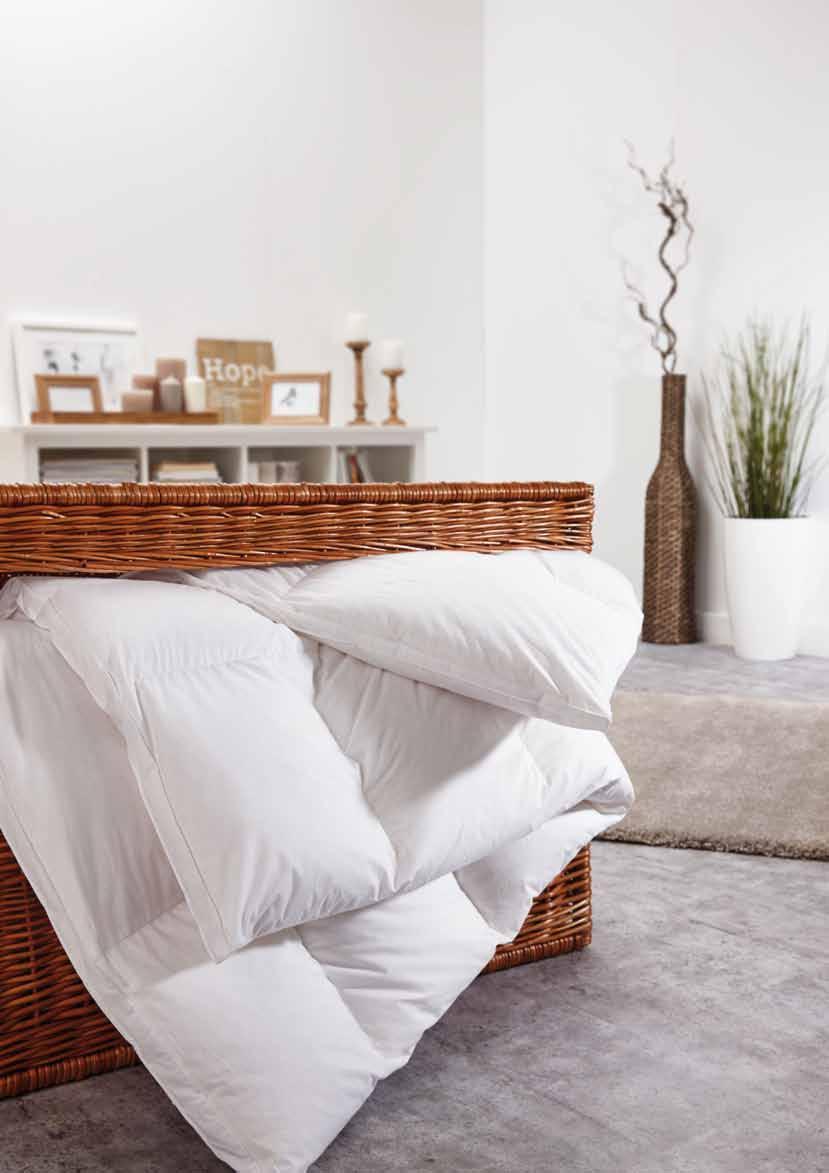 Schöne KUSCHELZEIT Natürliche Regeneration ist eine Typfrage: Jeder braucht eine Bettdecke, die sich seinen individuellen Wärme- und Kuschelbedürfnissen perfekt anpasst für ein gesundes Schlafklima.