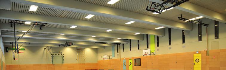 Beleuchtung Dieses Konzept wird auch in der Sporthalle der Akademie des Sports eingesetzt: Die Sporthalle ist in drei Felder aufgeteilt (siehe Fotos unten).