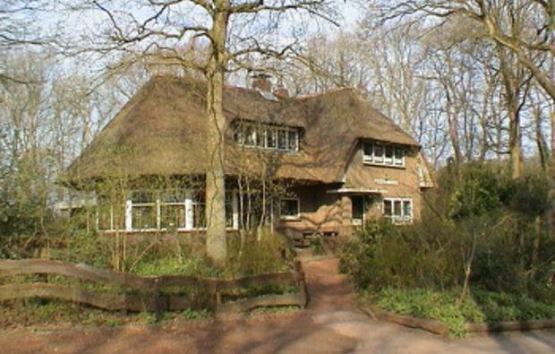 Selbstversorgung 35-54 Personen Das Gruppenhaus liegt in der Provinz Drenthe, direkt in einem
