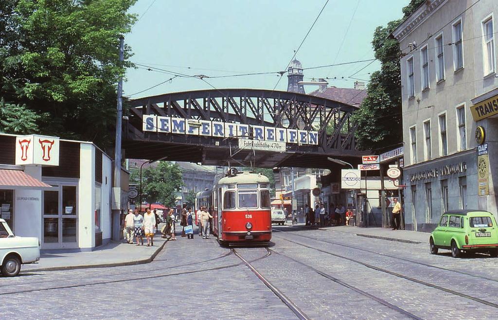 Heute verbinden die Linien 40 und 41 die Haltestelle Gersthof mit der U6-Station Währinger Straße.