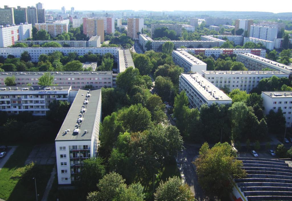 Vor dem Eingriff Halle-Neustadt Halle-Neustadt (im Volksmund auch HaNeu) war eine Stadt im Bezirk Halle der Deutschen Demokratischen Republik. Sie wurde am 12.