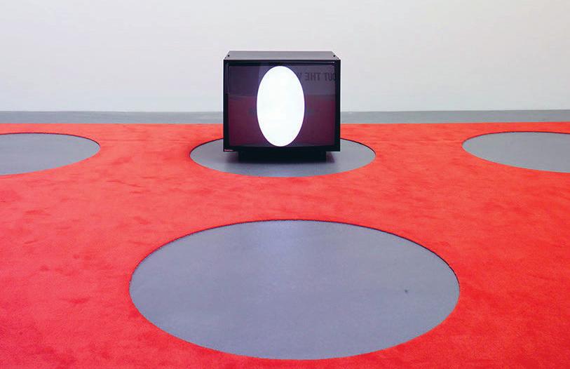 Made to Measure, 2002, DVD 2 10 Island (Red), 2005, Velours-Teppich, 600 x 474 cm