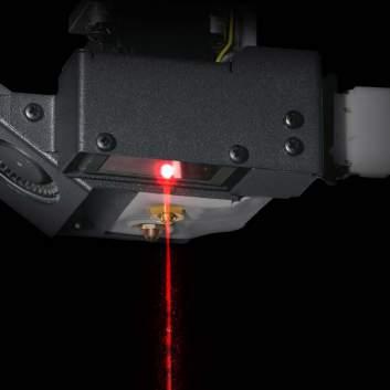 Laser unterstütze Bauprozesskontrolle Mit dem Mark X gelingt Ihnen ein Durchbruch in Bezug auf Qualität und Präzision im 3D Druck.