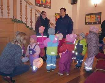 2017 erhielten der Gemeinschaftsvorsitzende sowie alle Mitarbeiter aus dem Rathaus Besuch aus der Kindertagesstätte Haus Sonnenschein aus Bad Tennstedt.