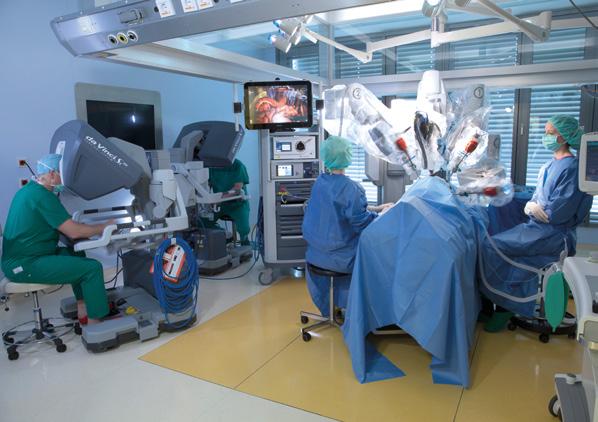 Hoch spezialisiert und gut vernetzt Die Abteilung für Chirurgie Jeder der fünf der Abteilung für Chirurgie steht dank spezialisierter Fachärzte und modernster Technologie für eine individuelle und