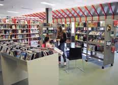 de Halte-Stelle Hauptbahnhof Stadt-Bahn 1, 2, 3,7, 8, 9, 10, 17 Tipp: Bei uns gibt es Bücher in