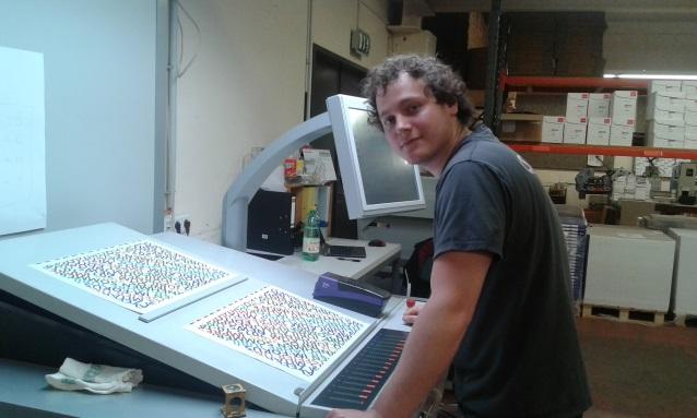 NEWSletter-Redaktion: Wie würden Sie Ihren Beruf bezeichnen? Niklas Rusch: Mein Beruf ist Drucktechniker. In der Drucktechnik gibt es verschiedene Druckverfahren.