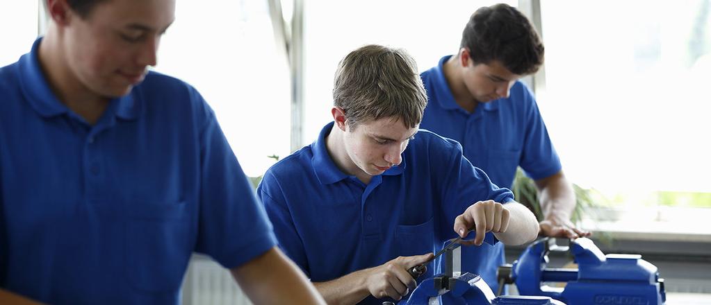 Metallbauer (m/w) für Konstruktionstechnik Du findest es toll, ein Bauteil entstehen zu lassen und daran beteiligt zu sein? Arbeitsgebiet Dann bist du bei uns genau richtig.