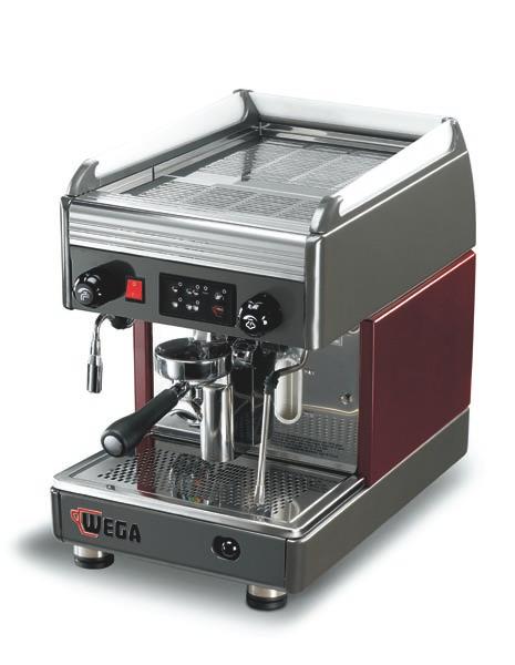 junior La Nova Junior è stata pensata per chi vuole ottimizzare lo spazio a disposizione, questa macchina per caffè espresso infatti è larga solo 34 cm.