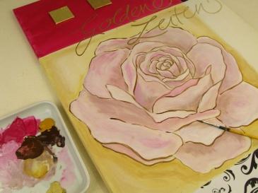 Step 6: Gestalten Sie die Rose in Weiß, Creme und Rosa. Geben Sie etwas TRITON S Weiß, Brillantocker hell, Havannabraun und Magenta auf eine Malpalette.