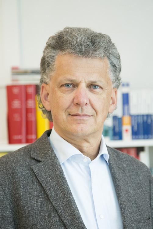 REFERENTINNEN UNIV.-PROF. DR. GERT-PETER REISSNER Er ist Leiter des Instituts für Arbeitsrecht, Sozialrecht und Rechtsinformatik der Universität Innsbruck.