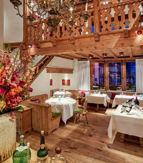Spitzengastronomie Seite 75 SPITZENGASTRONOMIE Restaurants mit Auszeichnungen In den 13 Oberengadiner Dörfern gibt es rund 300