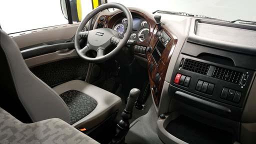 Interior Im Innenraum des DAF XF105-Fahrerhauses dominieren Qualität und durchdachtes Design bis ins kleinste Detail.