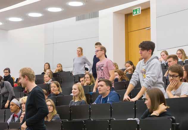 16 IRRSINNIG MENSCHLICH JAHRESBERICHT 2017 Setting Hochschule:»Psychisch fit studieren«17 3.