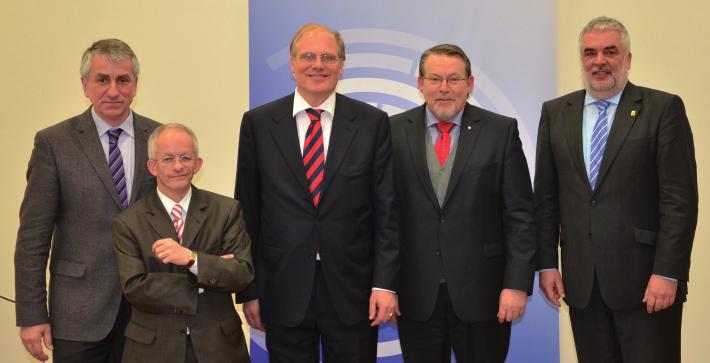 Seit 2008 war Lies zudem stellvertretender Landesvorsitzender der SPD Niedersachsen, ab 2010 deren Vorsitzender und seit 2012 wieder stellvertretender Landesvorsitzender. Dr.