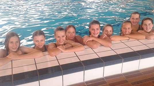 Das Mädchen-Team der jüngeren Schülerinnen der Klassen 5-7 (WK IV) lag nach dem Absolvieren von verschiedenen Staffelwettbewerben ebenfalls auf dem 2.