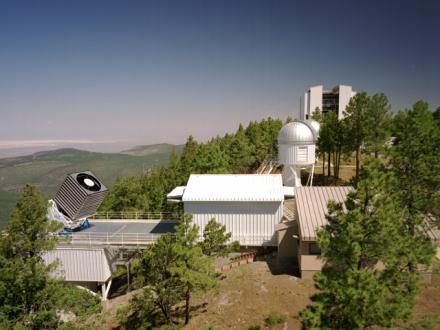 SDSS Sloan Digital Sky Survey Apache Point Observatory, NM >230.