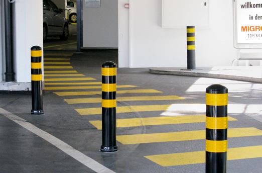 Der POLE CONE kann eingesetzt werden für: flexible Spurenteilungen Abgrenzungen der Parkplätze und Parktaschen die Trennung von Radwegen und Fahrbahnen die Trennung von Fahrbahnen